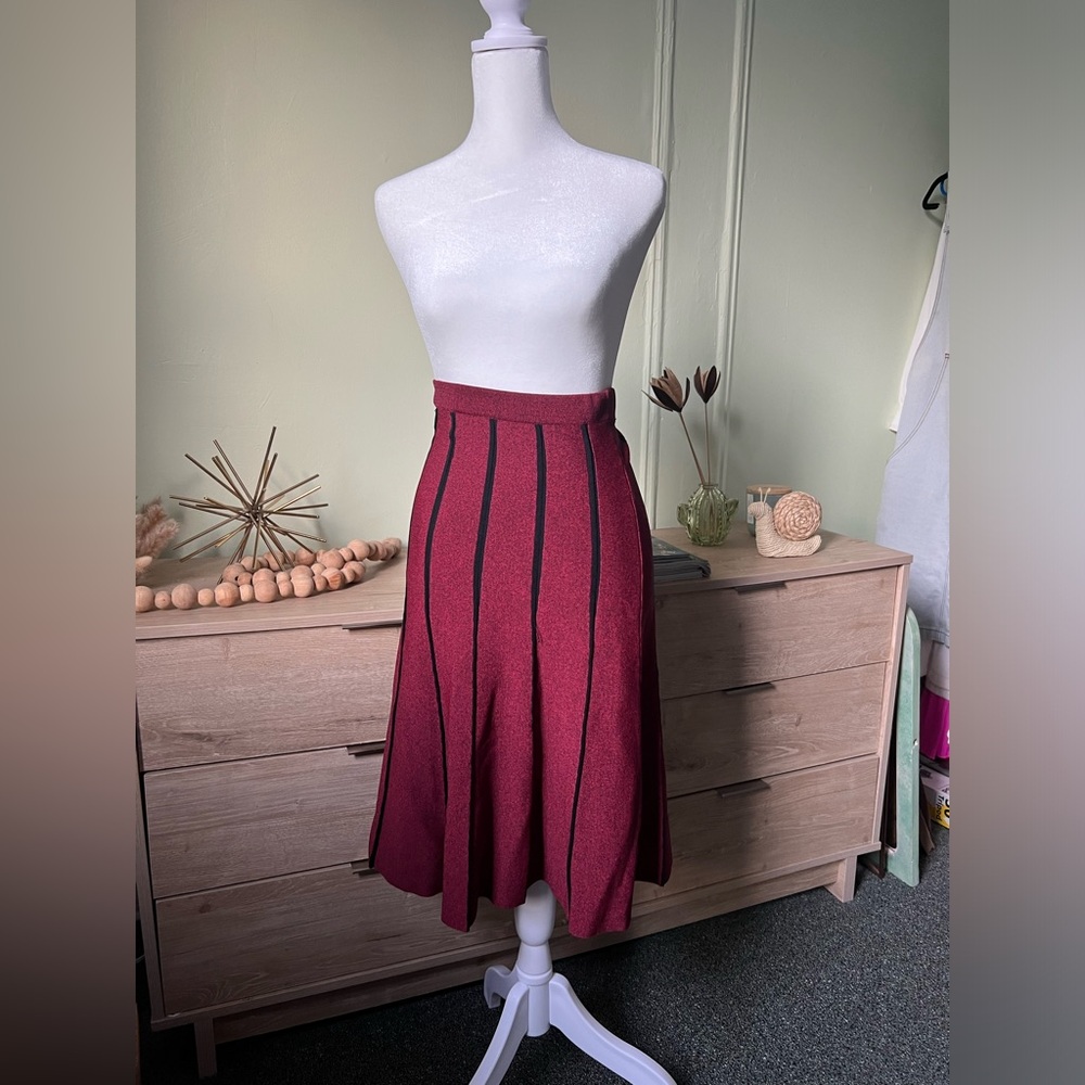 Maroon Black Pleated High-Waist Sweater Stretch Modest Midi Knee-Length Skirt S - Picture 13 of 16